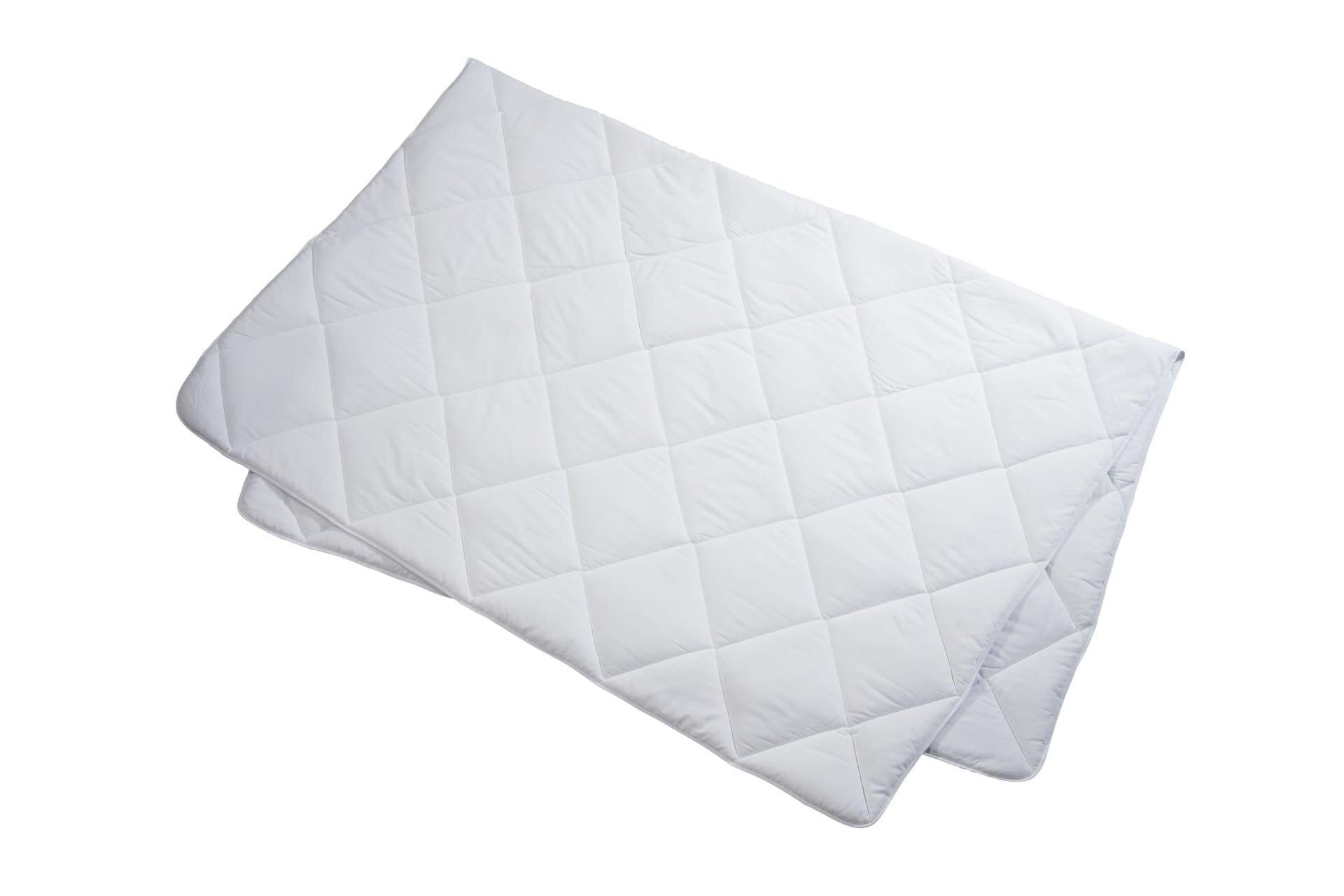 billerbeck-édition-couette-couette-en-fibres-reve-eco-fibre-light-pliée