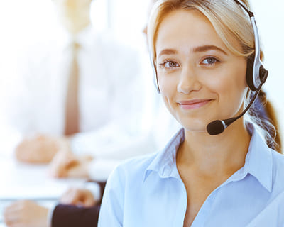 billerbeck-beratung-service-teaser-kontakt-frau-headset
