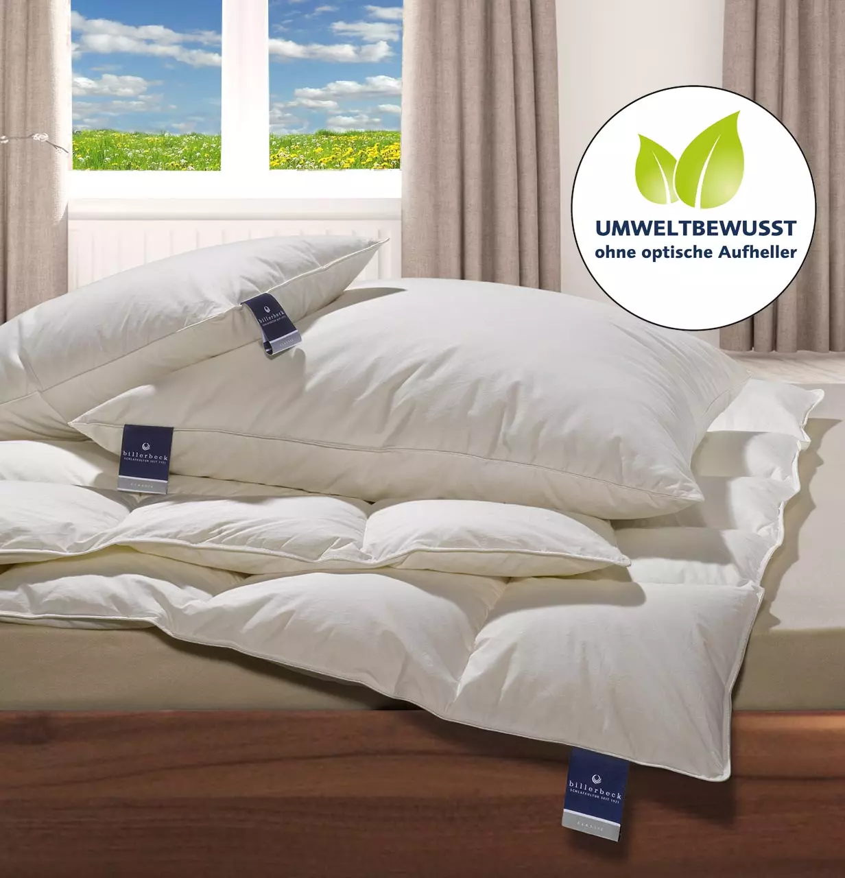 Stimmungsbild billerbeck Daunendecke Nena, Wärmelevel mittel, Decken und Kissen auf Bett
