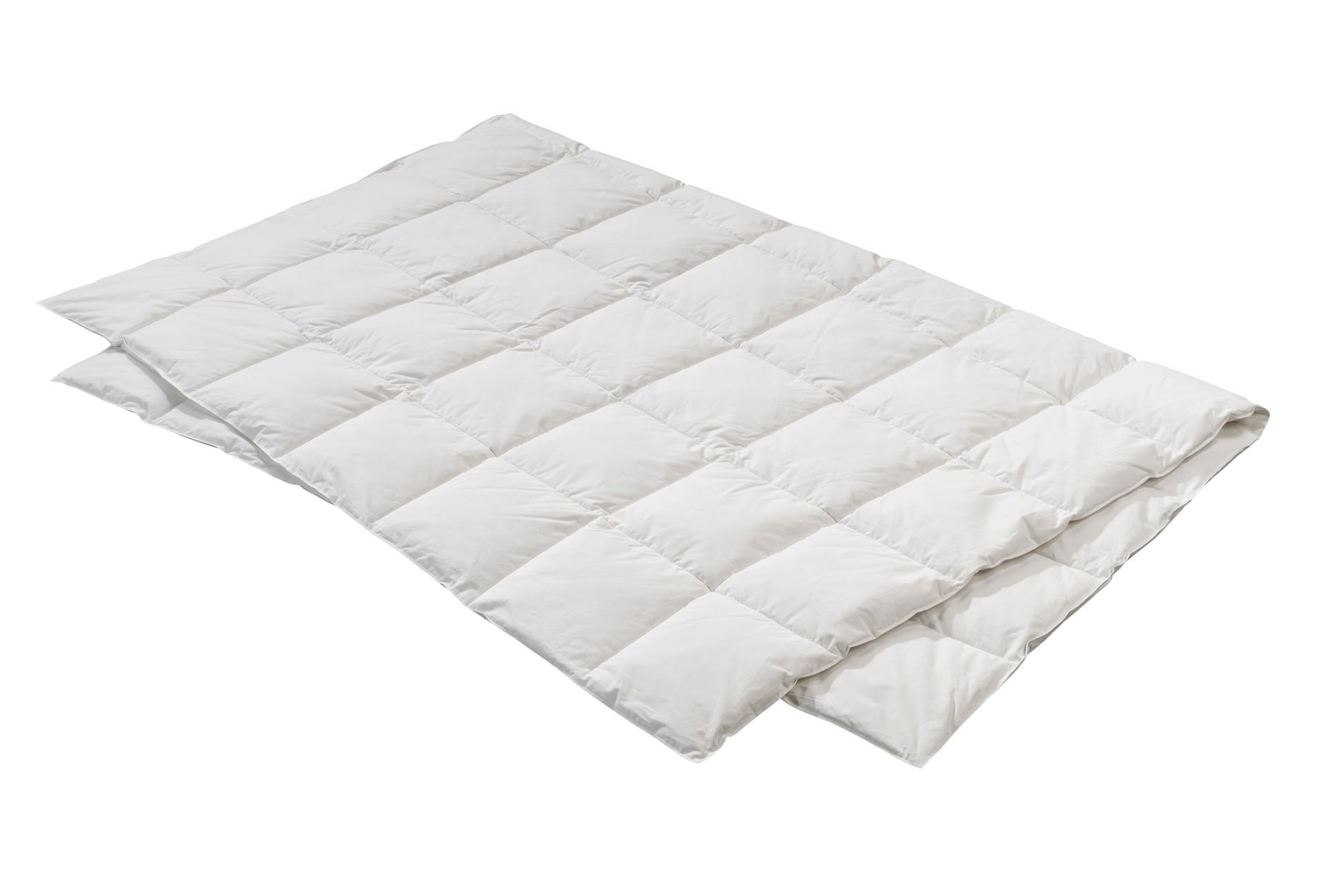 SWISS EDITION LIGHT 90 BATIST - 160 x 210 cm billerbeck-edition-duvet-duvet-swiss-edition-light-90-batist-plié